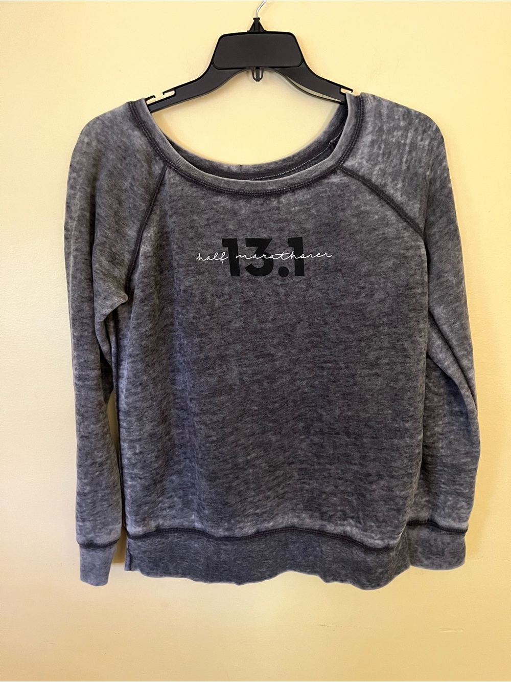 Stiletto Running Women’s Gray '13.1 Half Marathoner' Pullover Sweatshirt 2XL